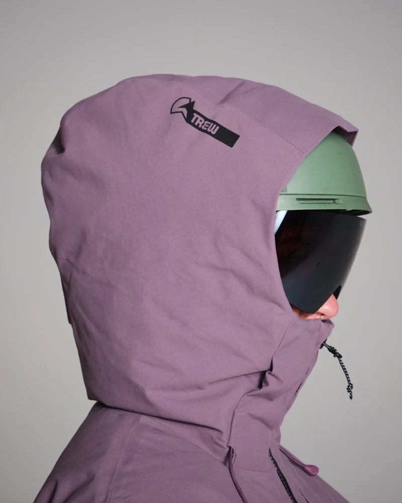 ヘルメット対応の3点調整可能なフード