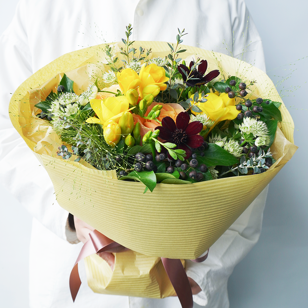 フリージアのブーケ Arome アローム 送料込み よいはな Yoihana 最高品質のお花をお届けするネット通販