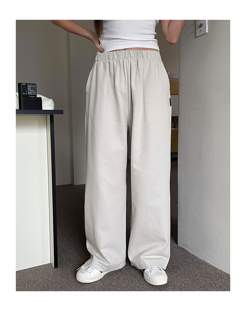LIGHT GRAY