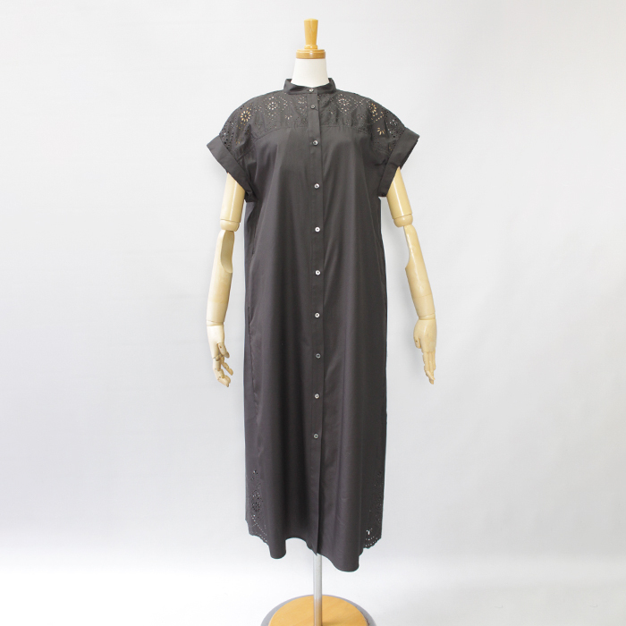 チャコールグレー