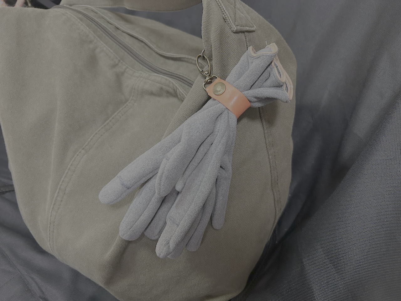 ※厚手の手袋だと厳しい場合もあります。ご了承ください。