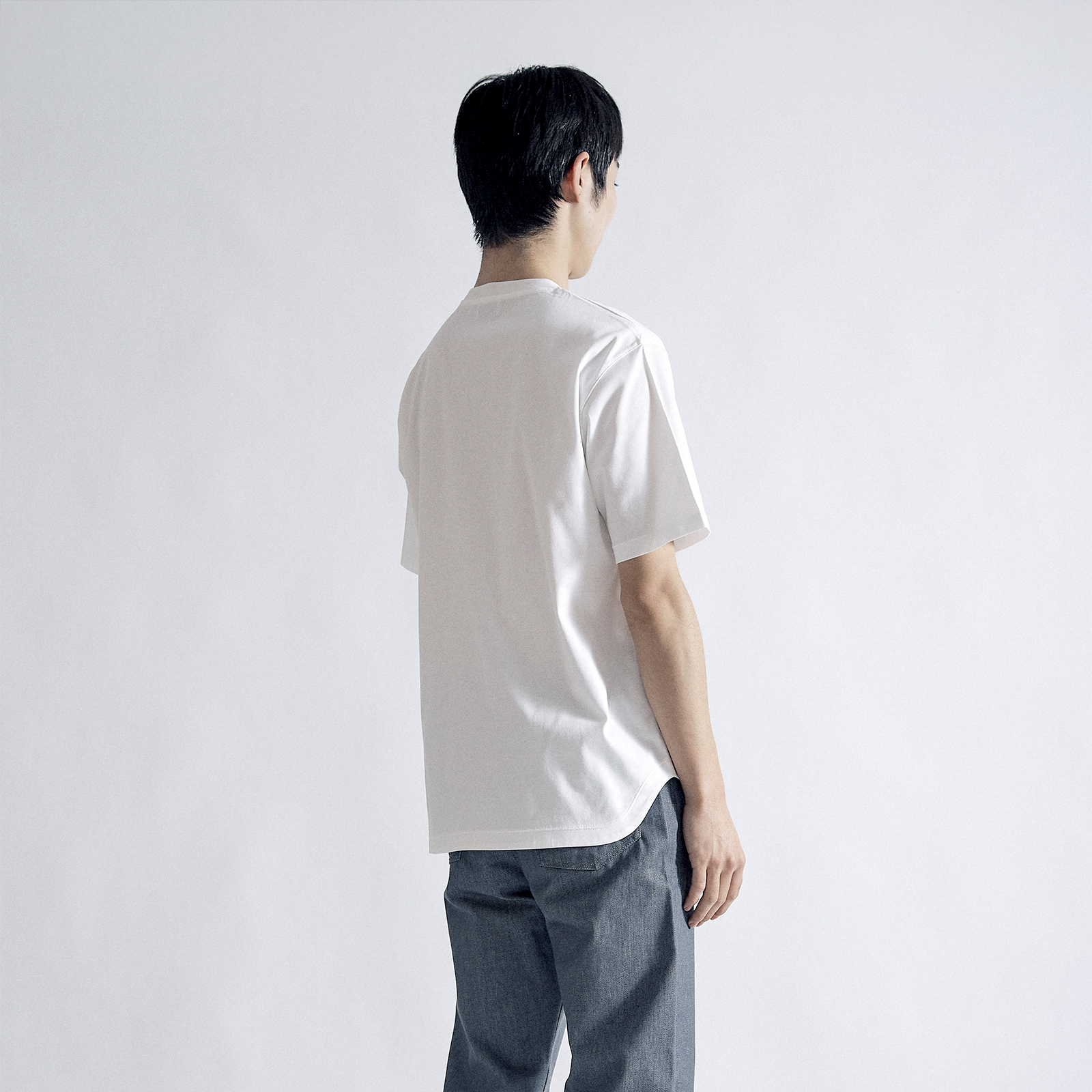 MODEL：188cm・SIZE4/XL