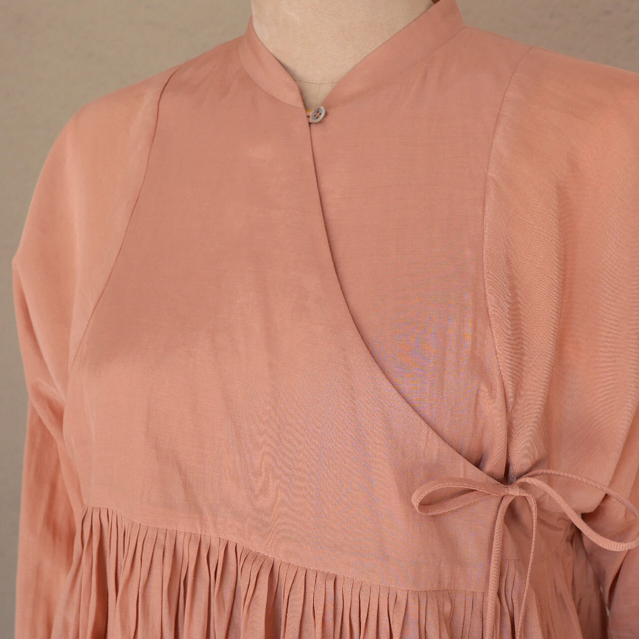 ギャザータイプカーディガン