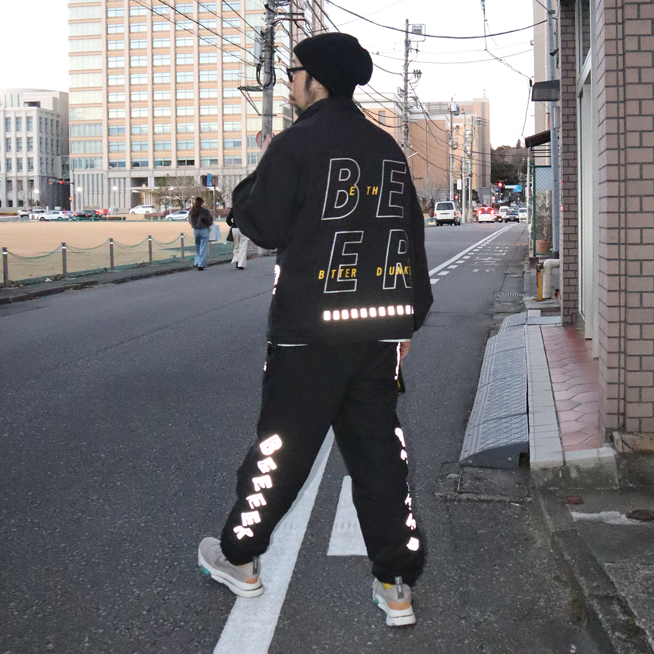 184cm：上下XL着用
