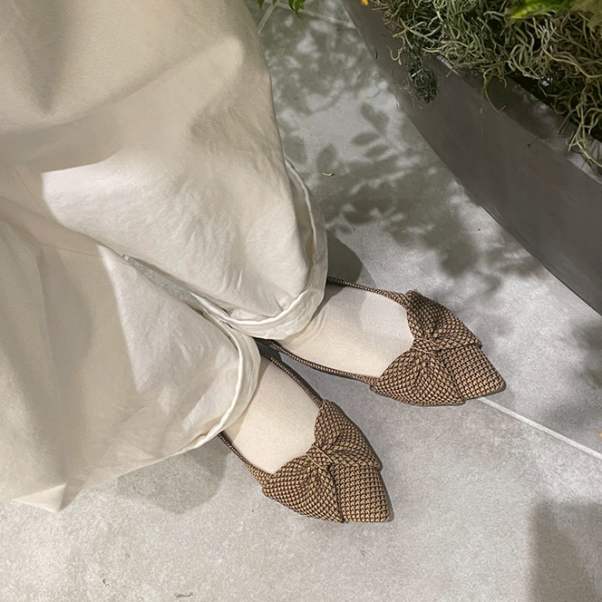 足のサイズ24cm / 着用サイズ39