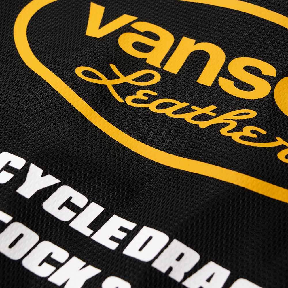 装飾はプリント仕上げ。