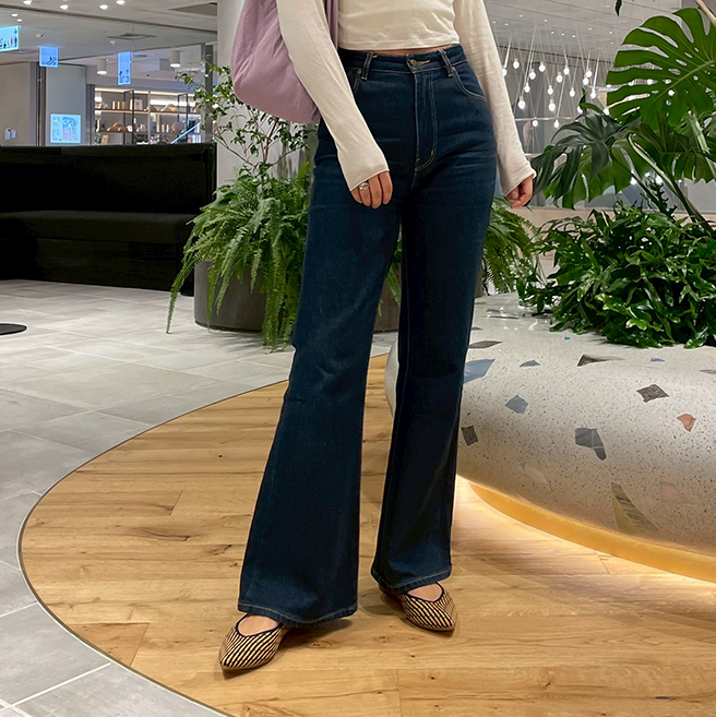 足のサイズ24cm / 着用サイズ39