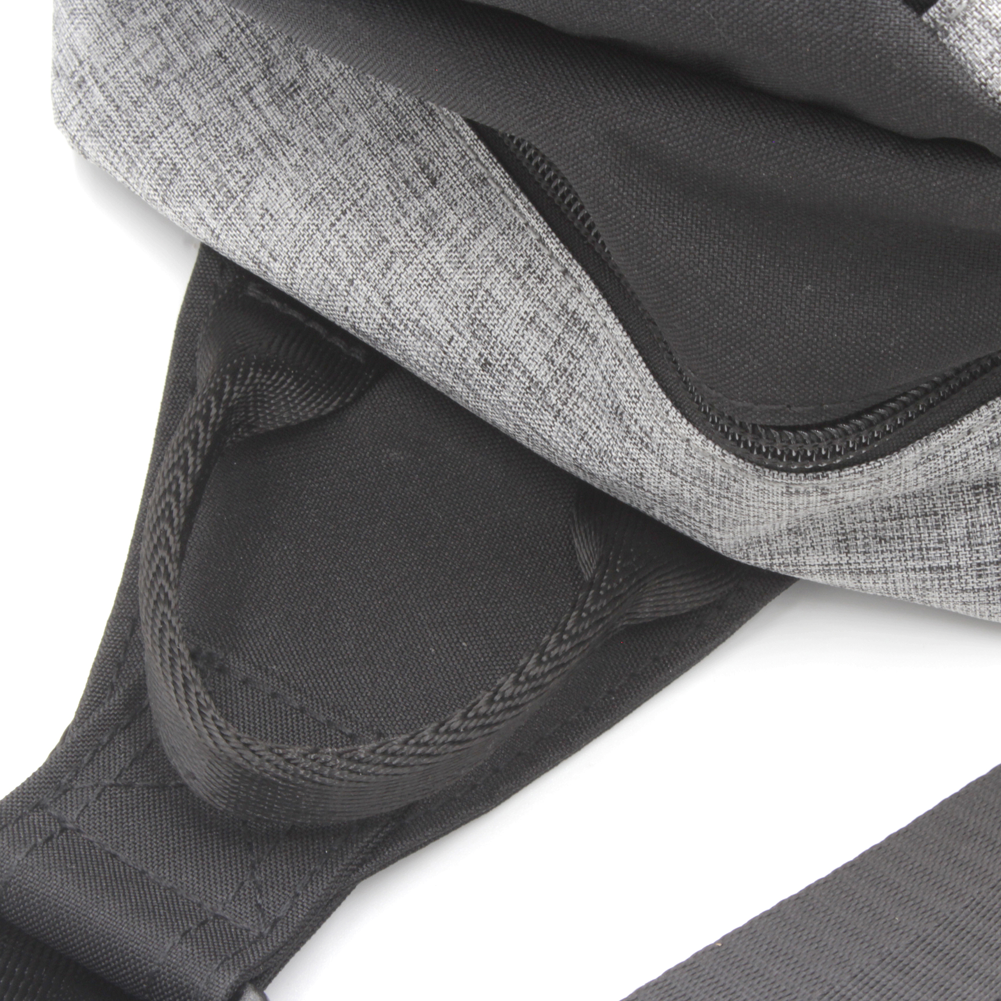 持ち手が付いているので、混雑した電車内などでも手持ちが出来ます