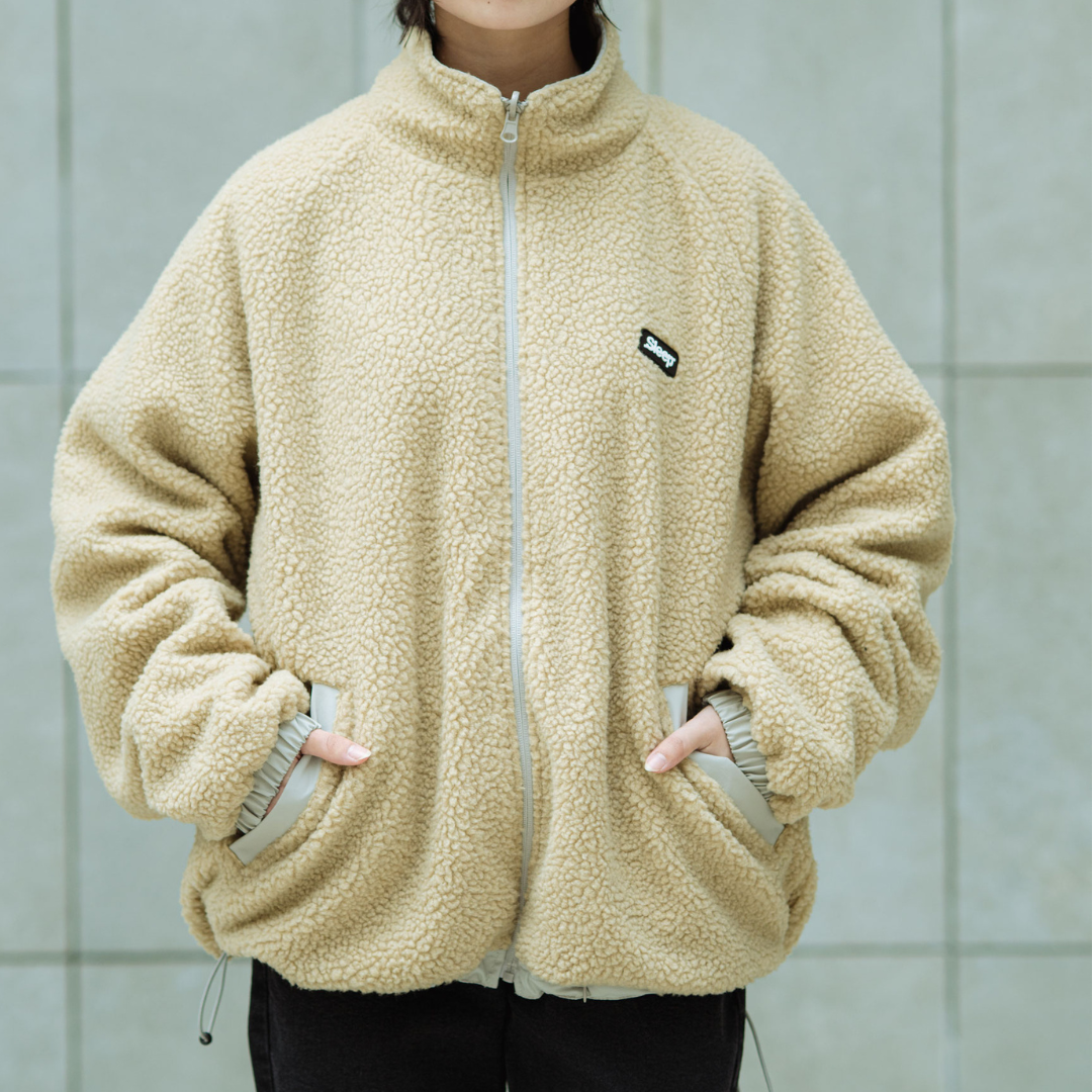 161cm女性　オリーブ／Sサイズ・ボア面着用