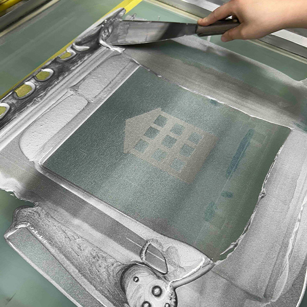 アパートメントの銀