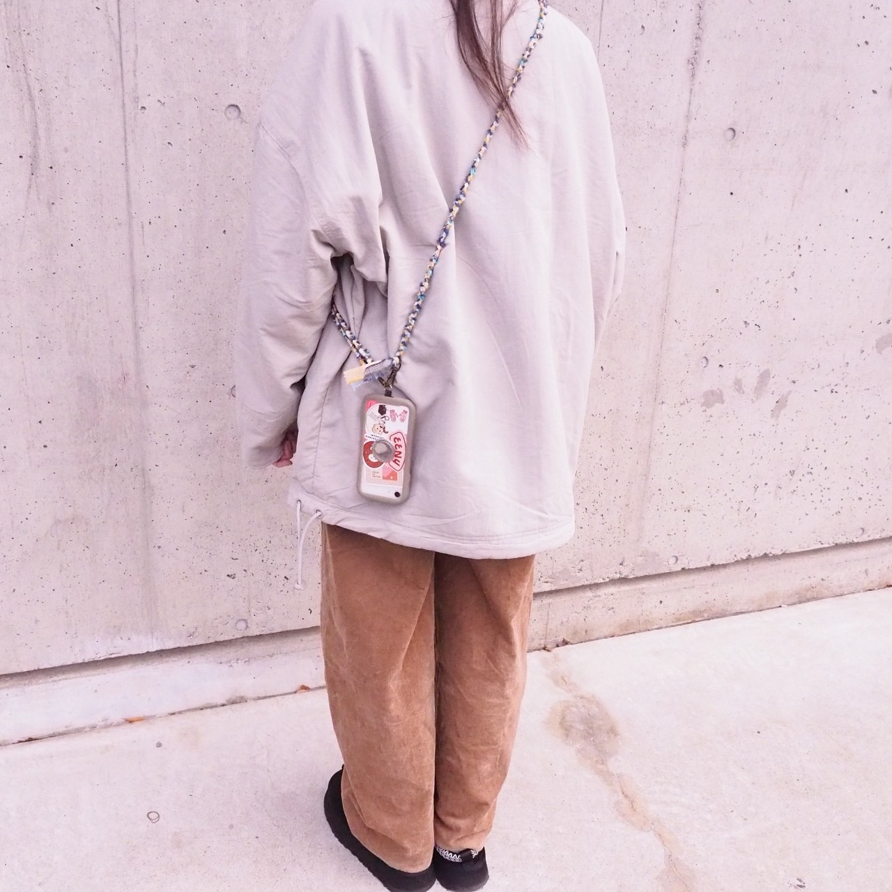 カジュアルなコーディネートにも