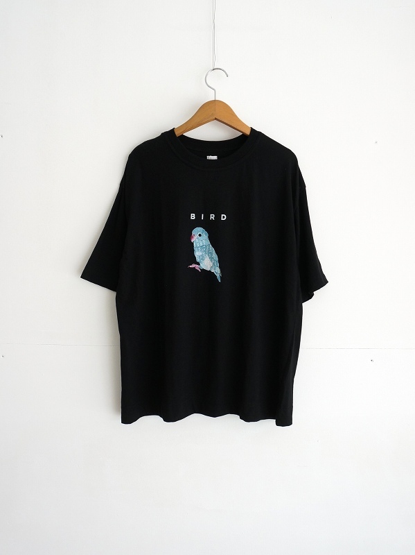 ブラック