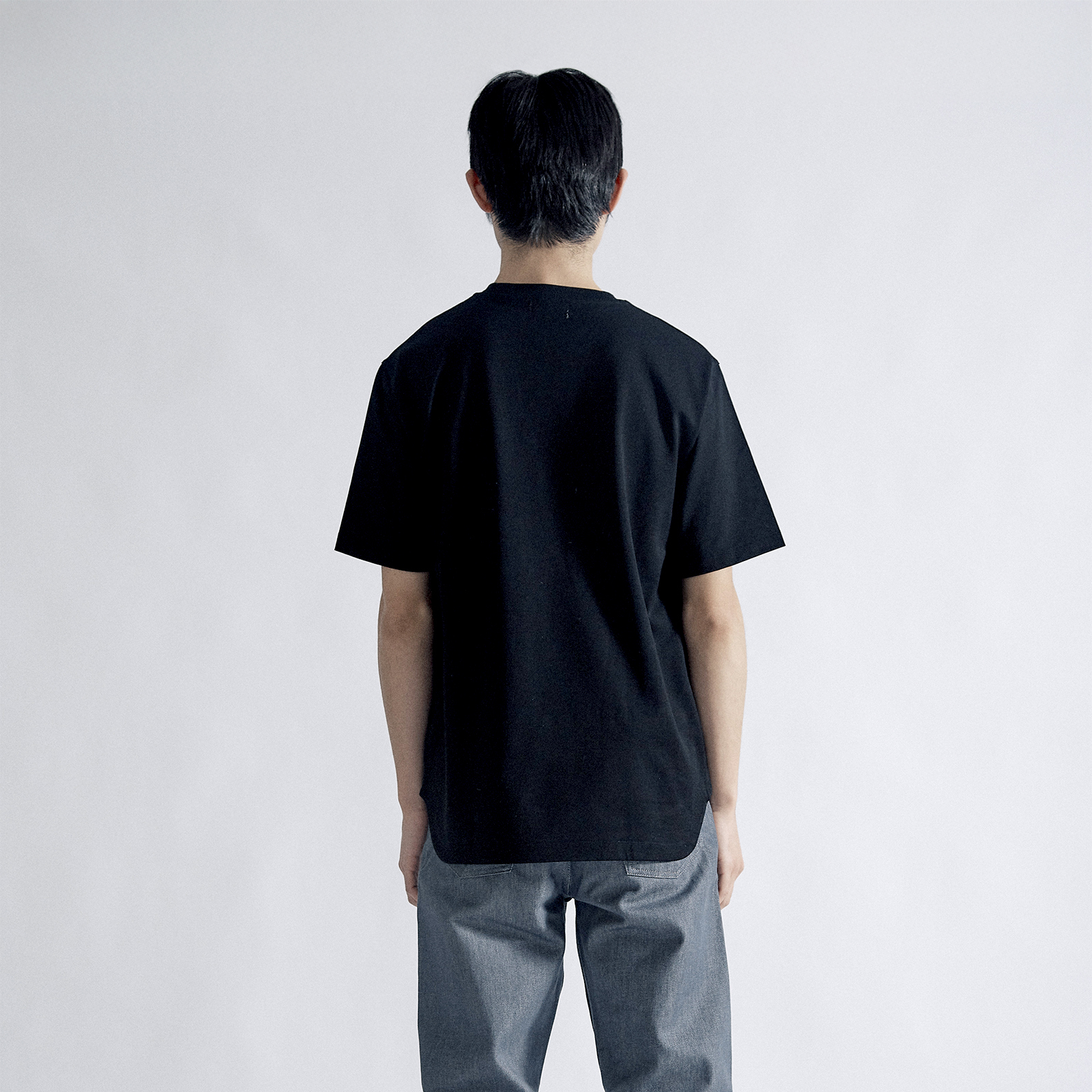 MODEL：188cm・SIZE4/XL
