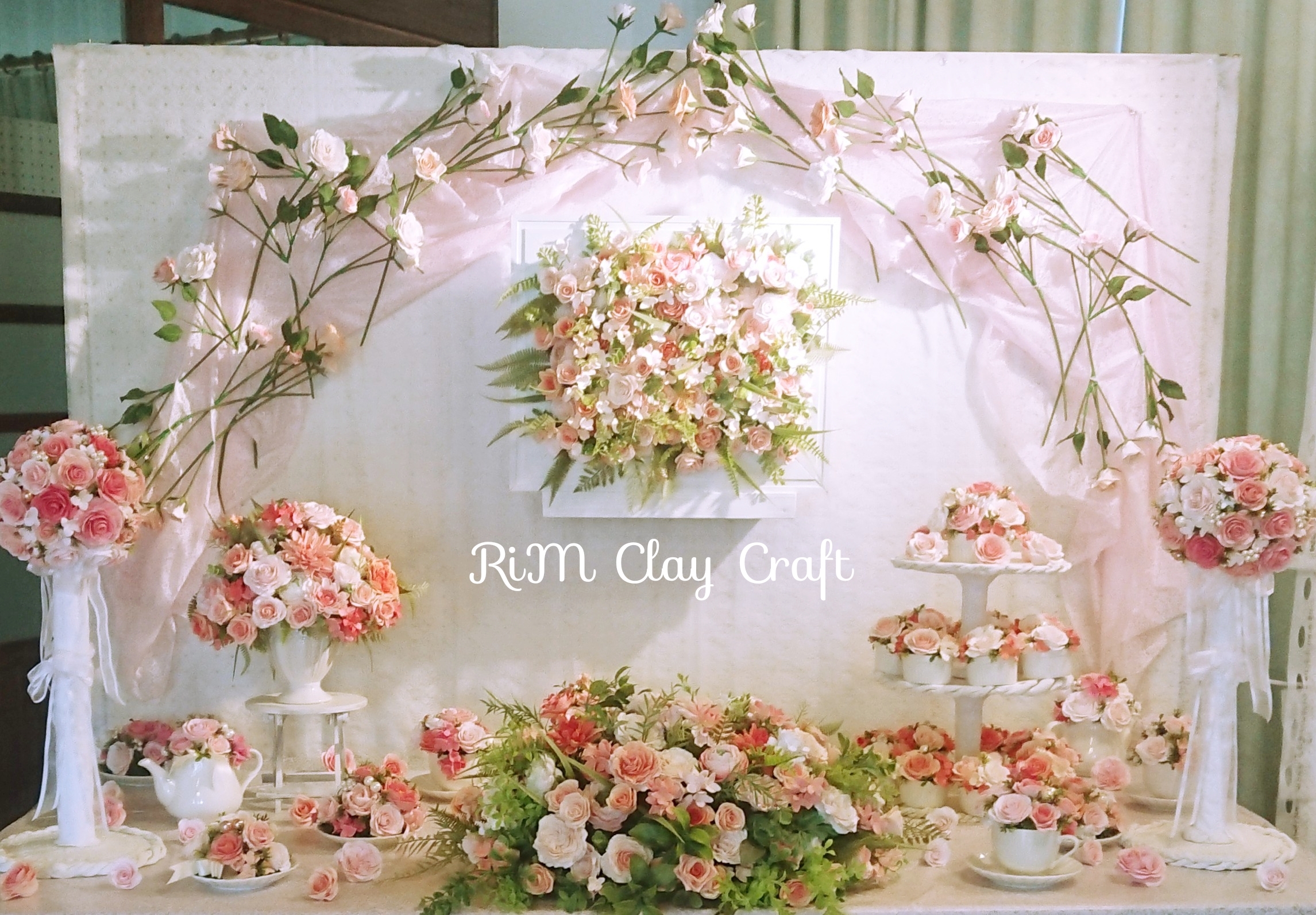 豪華な大きさで映えるアレンジメント