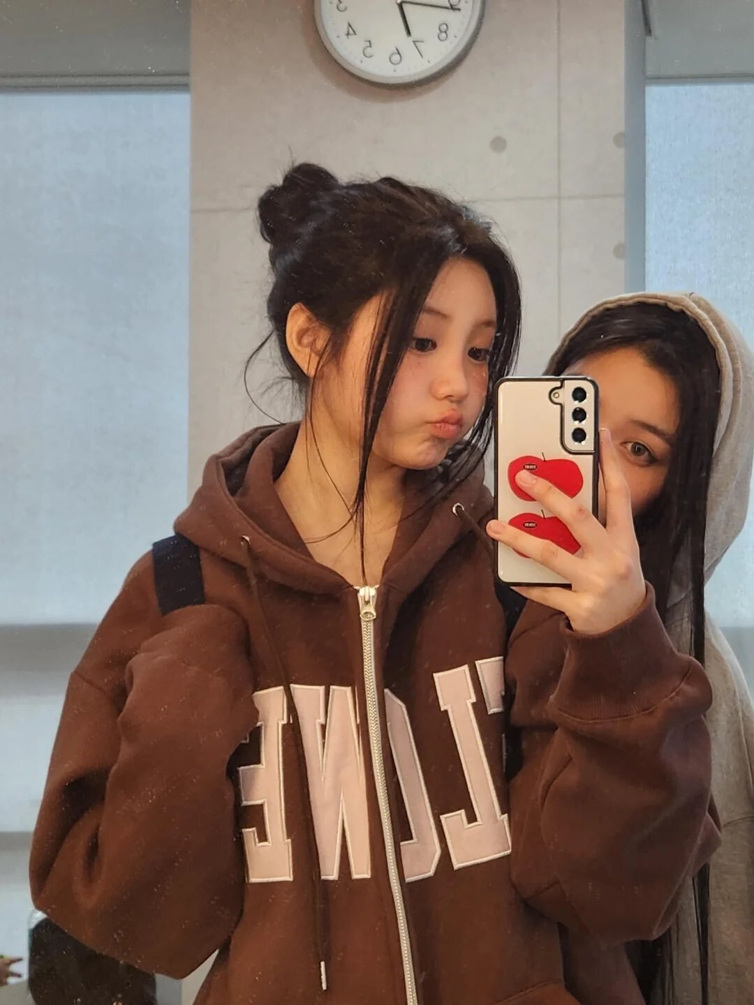★ILLIT ウォンヒ 着用！【HAVISM】FLOWER ZIP UP HOOD(BROWN)