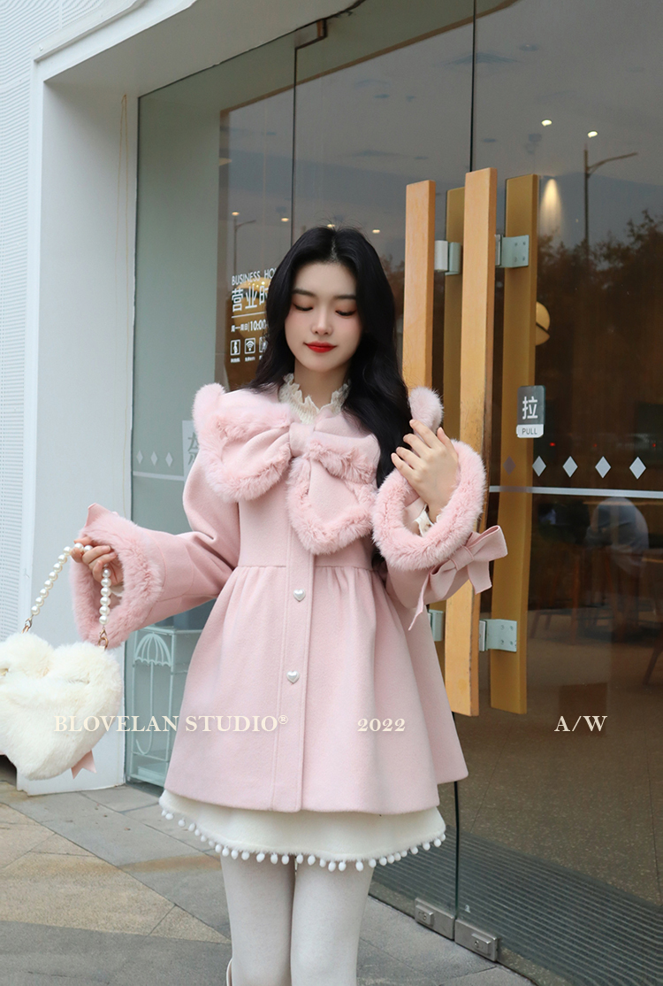 ポケットいっぱい Winter Love Faux Fur Coat 2022 チェリートート付き