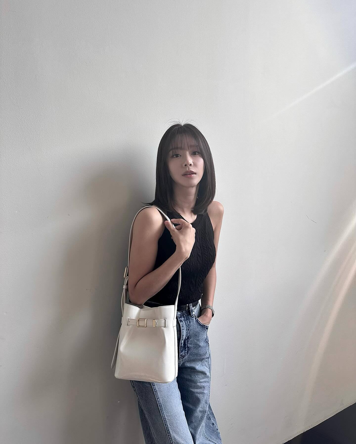 ☆イジュビン 着用！！【 LOEUVRE】Sac de Ceinture Small | もごつ