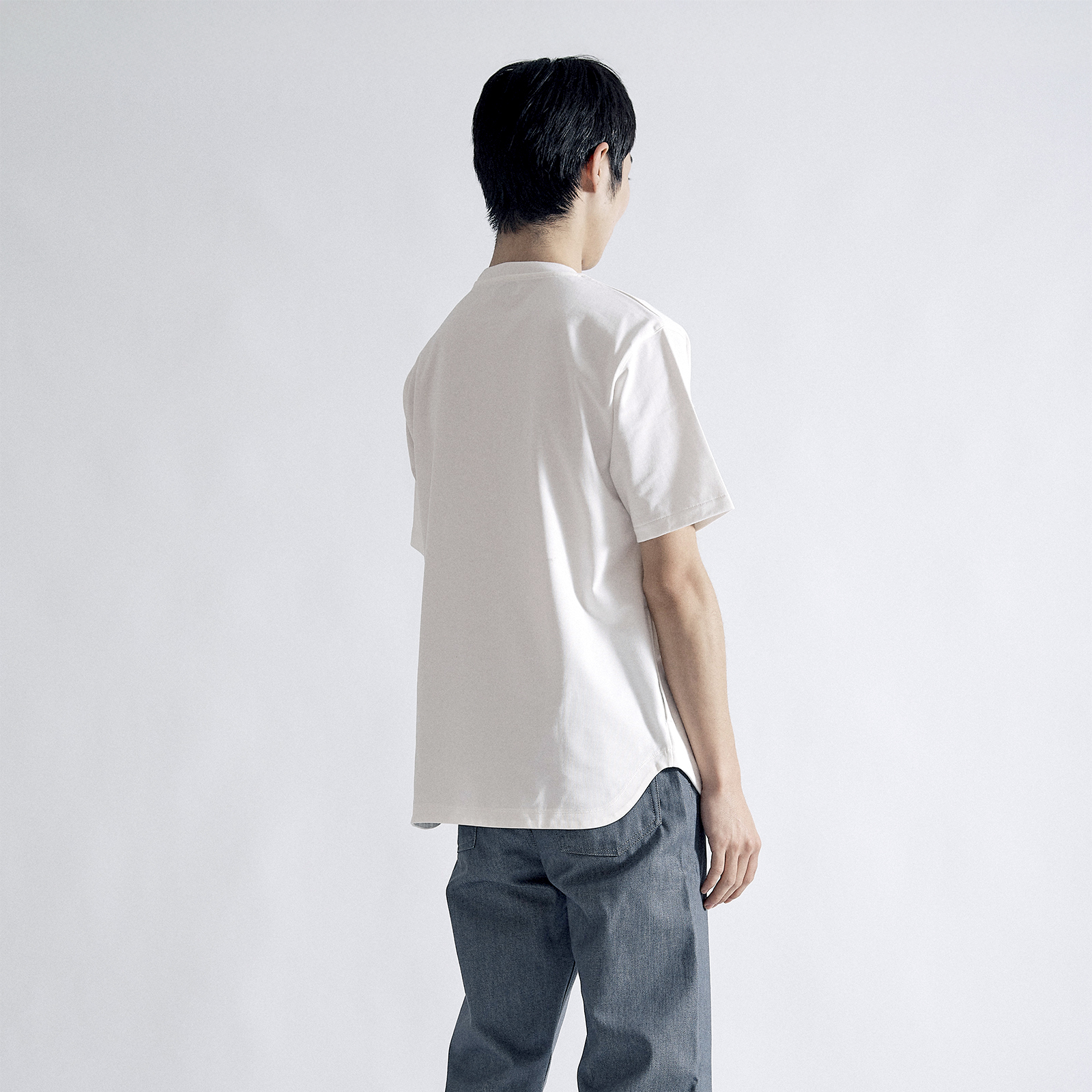 MODEL：188cm・SIZE4/XL