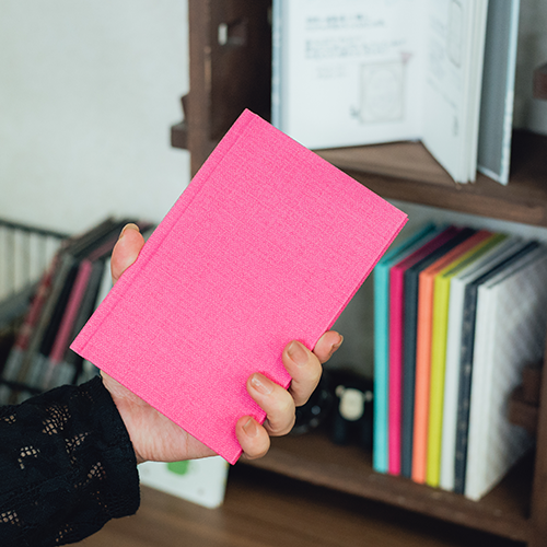 手の小さな人にも持ちやすい