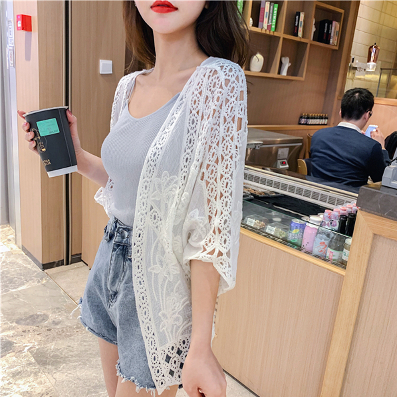 レースカーディガン 花柄 5分袖 ゆったり 大人可愛い カジュアル フェミニン こなれ感 春夏 お出かけ 通勤 デート 女子会 街角のカフェテラス