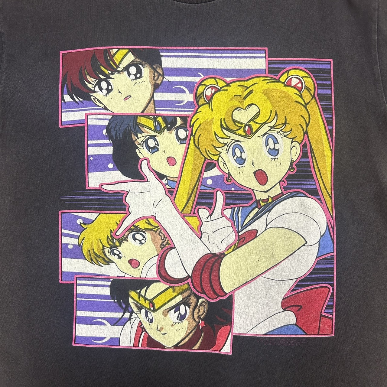 Sailor Moon キャラクタープリント Tシャツ アニメTブラック Fits L の画像 3