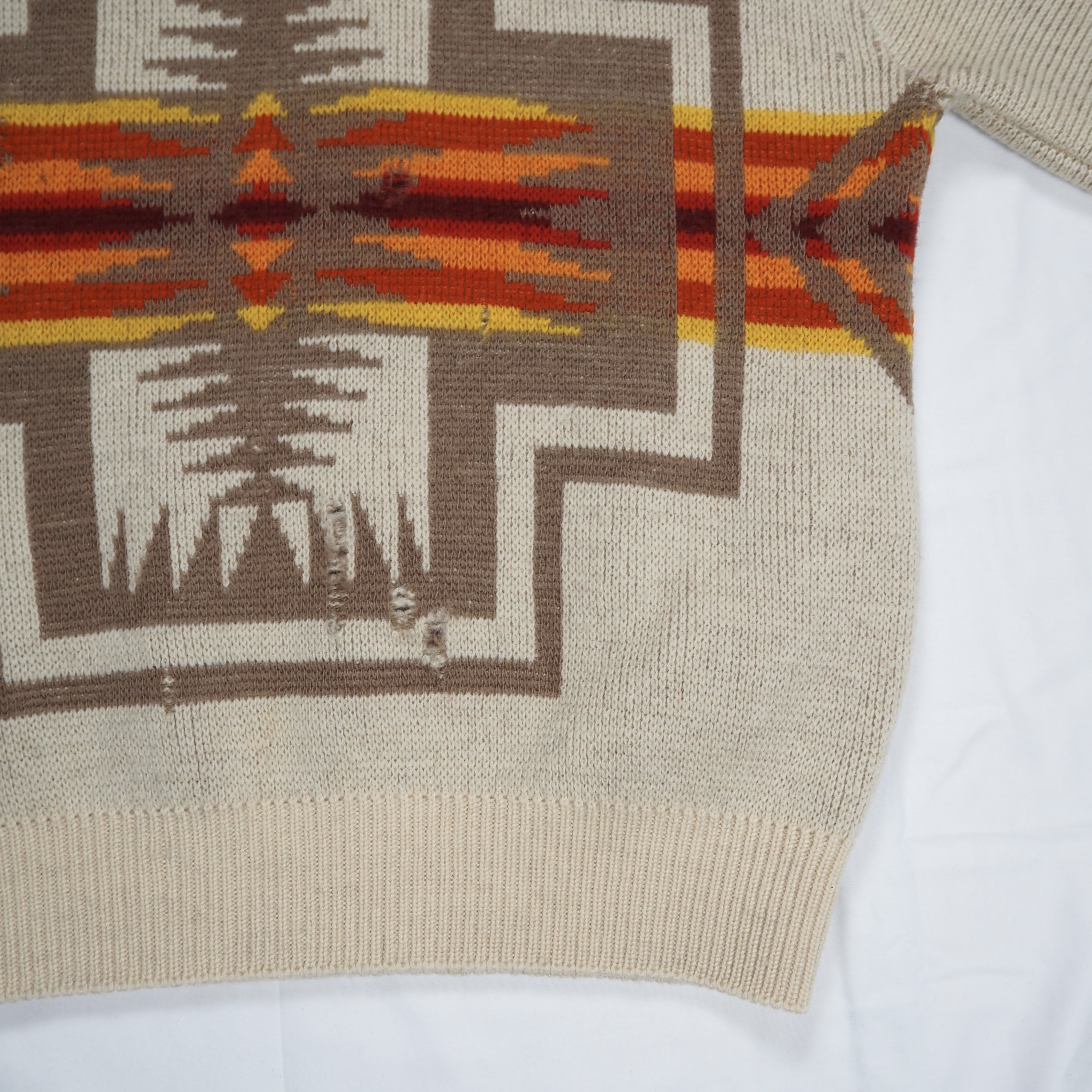 70’s-80’s Pendleton ウールニット ネイティブ柄 の画像 7