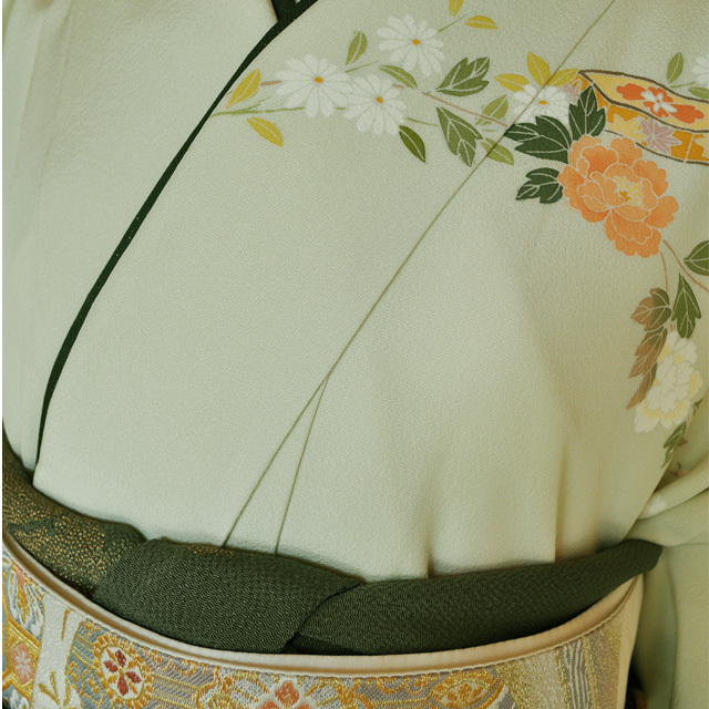 ワイドサイズ(トール&ワイド)■訪問着レンタル■黄緑縮緬地に花柄huwide4〔往復送料無料〕 - 画像1