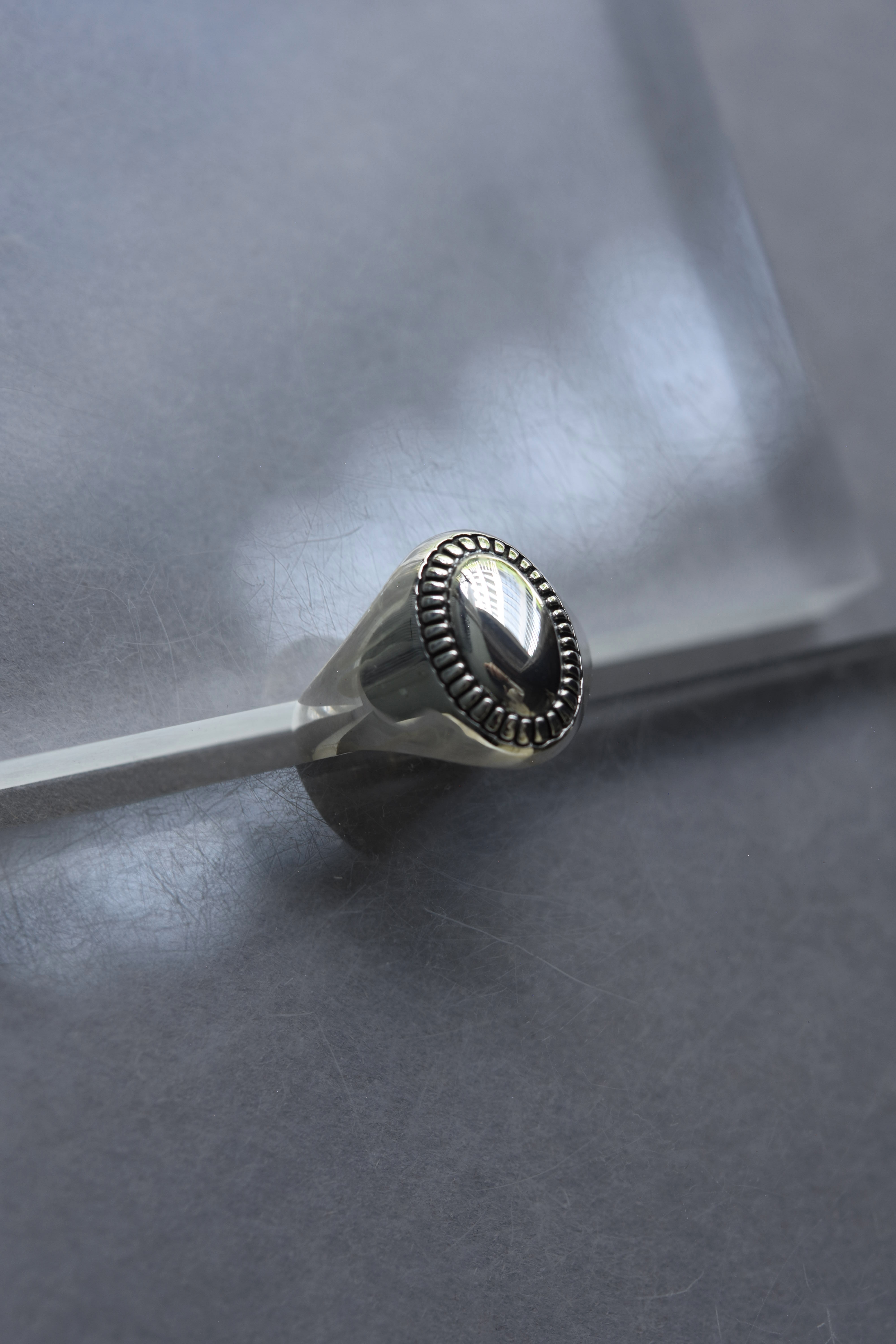 Utah／”XOLO JEWELRY” 925 silver oval mirror ring