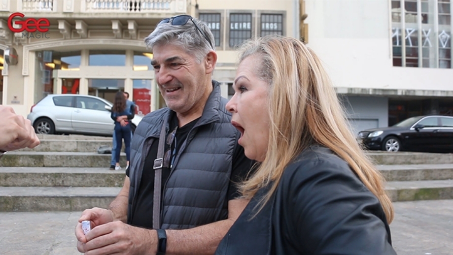 バーン 指の水膨でトランプを当てる 風変わりなサイキックマジック マジック 手品道具の通販 ワンダフルマジックショップ Wonderful Magic Shop