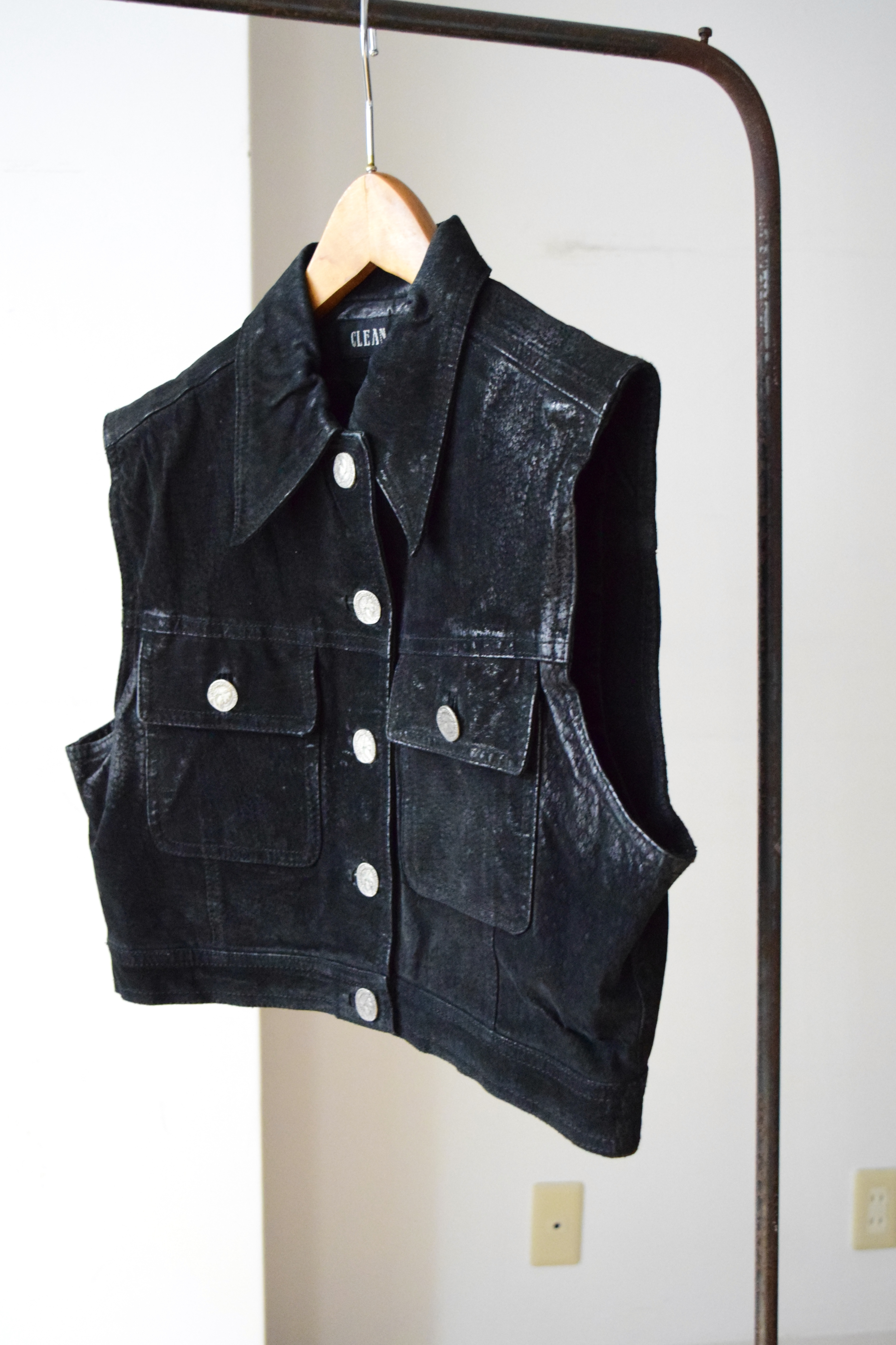 Suede short vest の画像 5