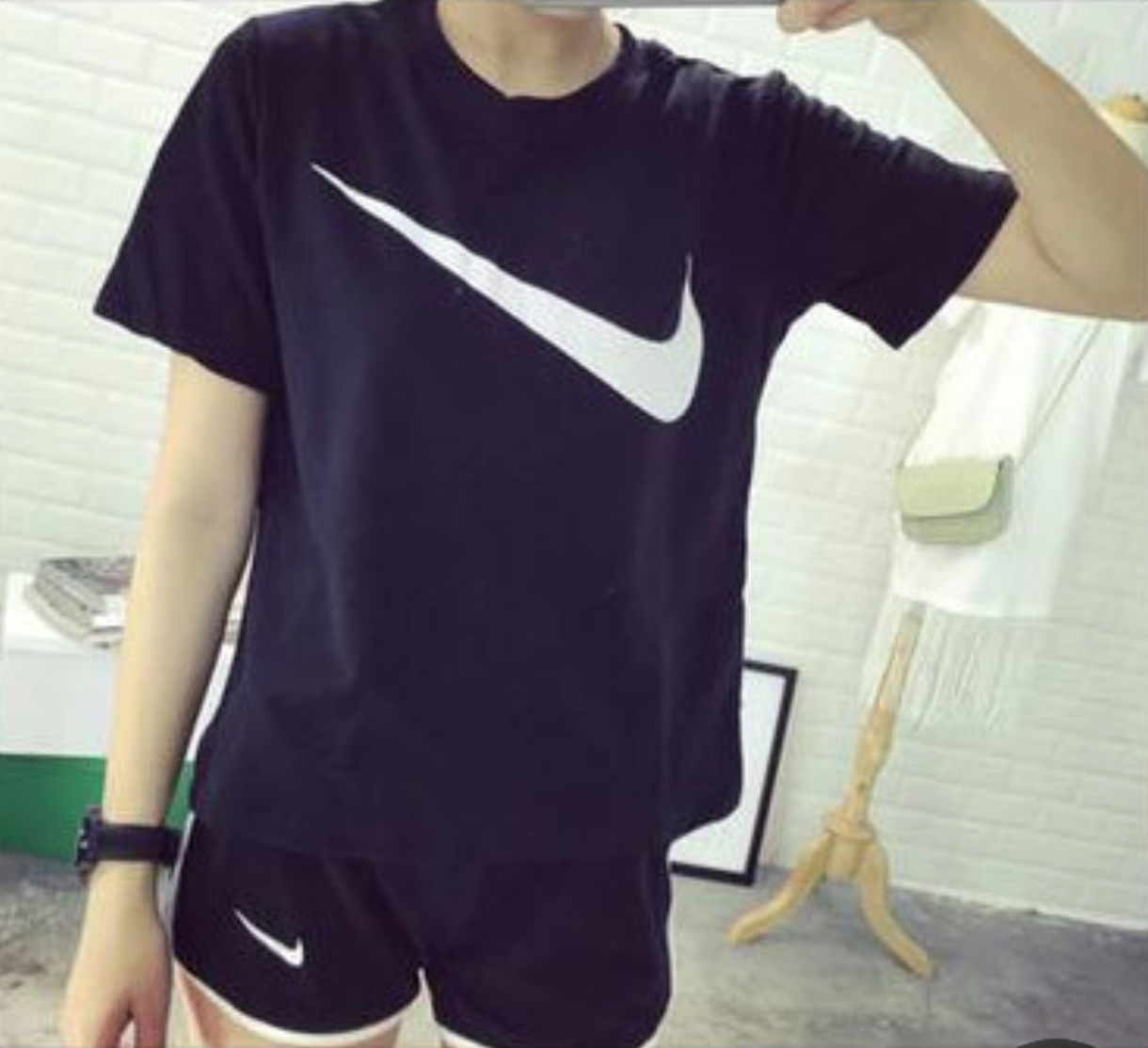 Nike セットアップ パロディ