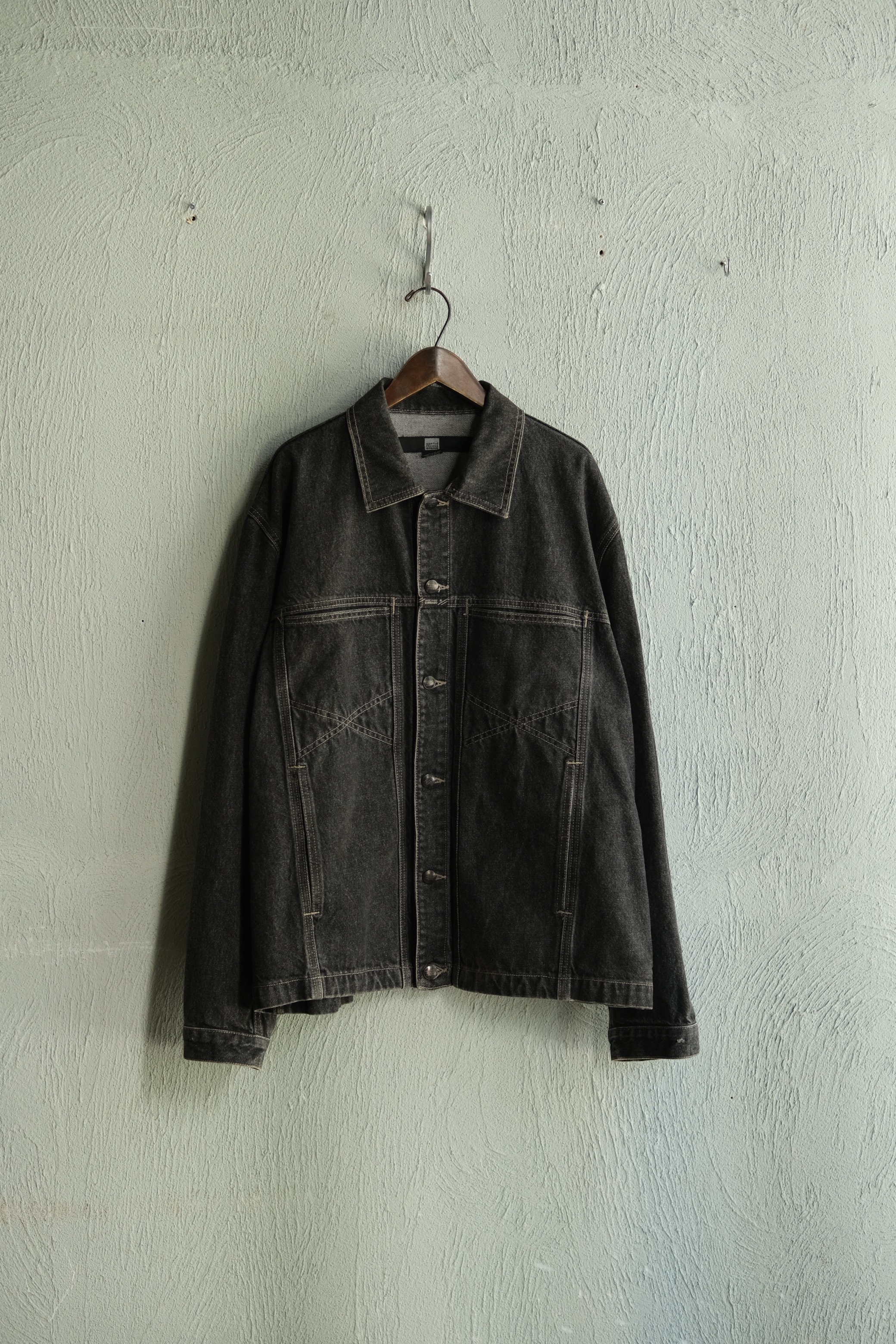 Utah/“MARITHE’ FRANCOIS GIRBAUD” Yarn-dyed denim jacket