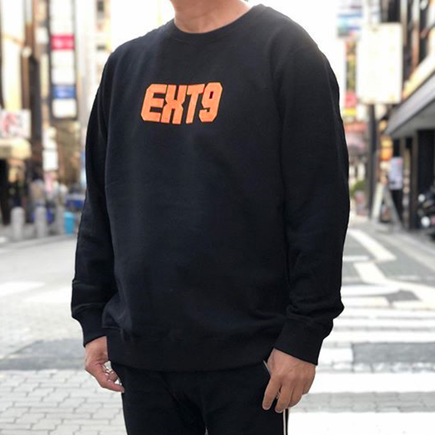 Excellent9 エクセレントナイン Logo Felpa 19aw0014 ブラック オレンジ トレーナー メンズ Brillante ブリランテ Excellent9 エクセレントナイン Logo Felpa 19aw0014 ブラック オレンジ トレーナー メンズ Brillante ブリランテ