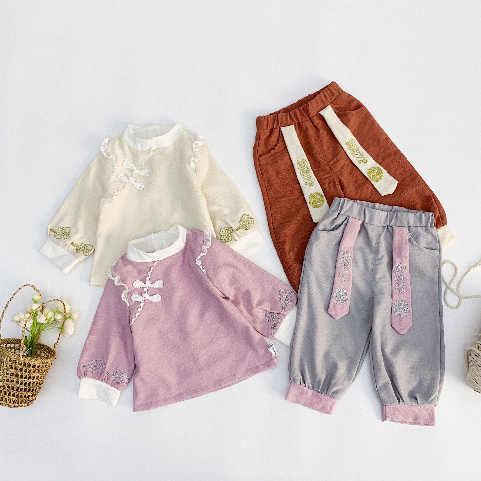 子供服 スウィート中国風刺繡コットン子供服女の子セットアップ二点 子供服 スウィート中国風刺繡コットン子供服女の子セットアップ二点