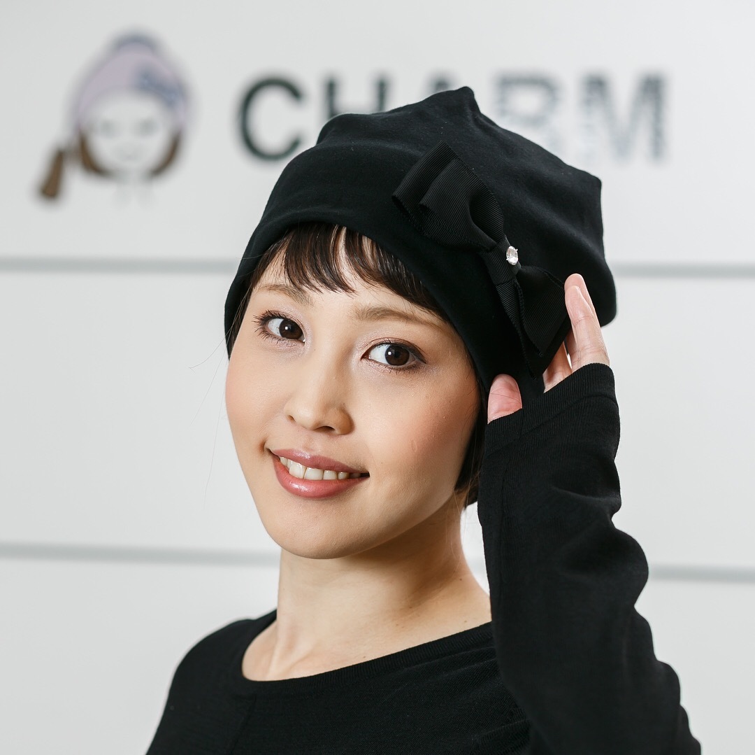 前髪取り外し式タイプ・髪付き帽子ショート・人毛MIX CHARM （チャーム）