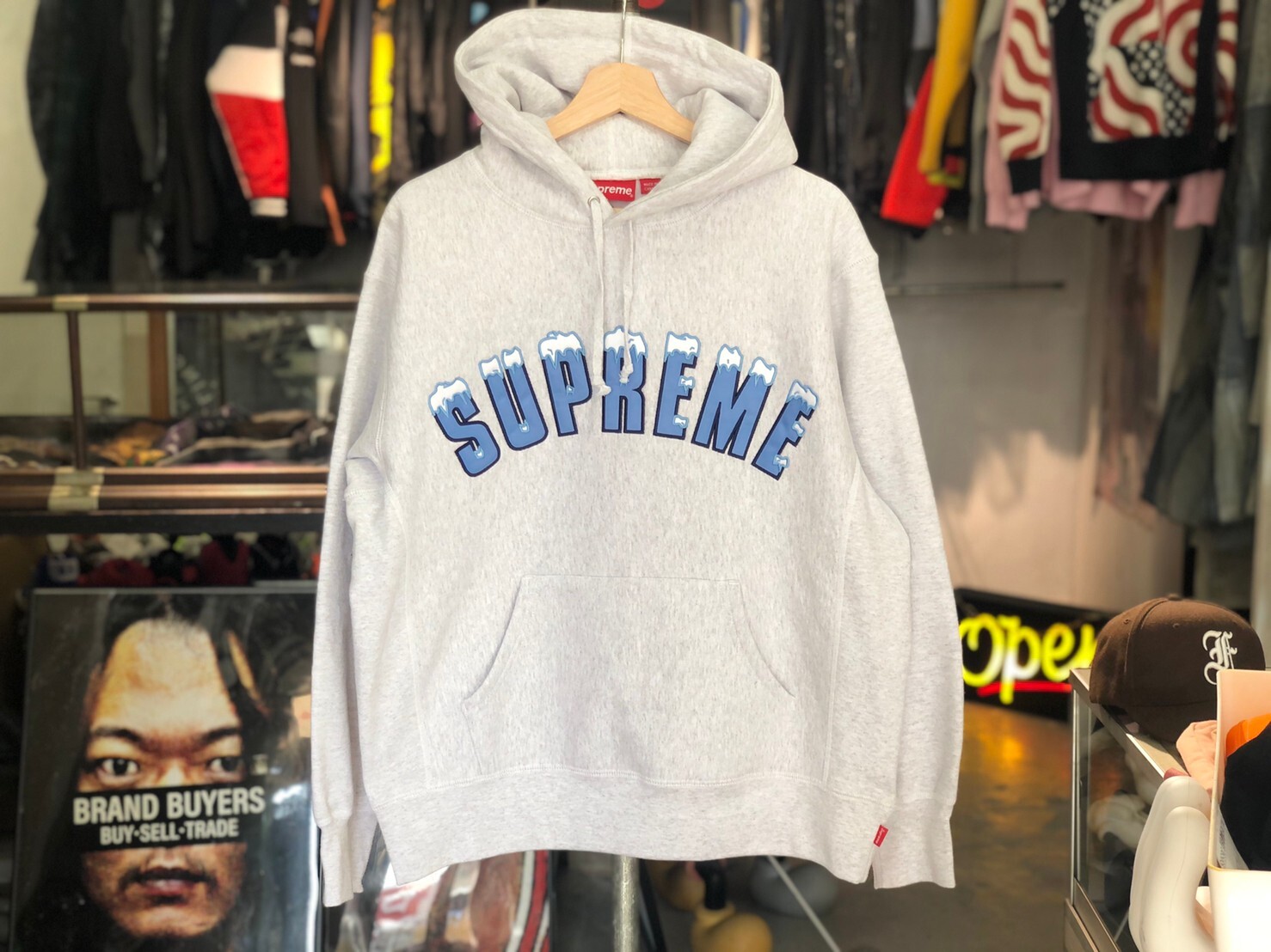 Suprem（20FW）/Icy Arc Hooded Sweatshirt | angeloawards.com