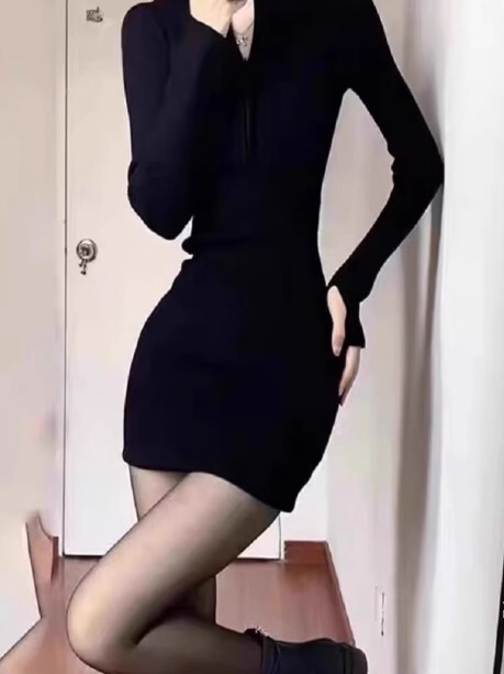 ハイネック スリムニットワンピ タイト セクシー ワンピース ニッチ ショート丈 長袖 ハイネック かわいい 大人可愛い きれいめ カジュアル 大人 上品 おしゃれ お洒落 かっこいい 大人女子