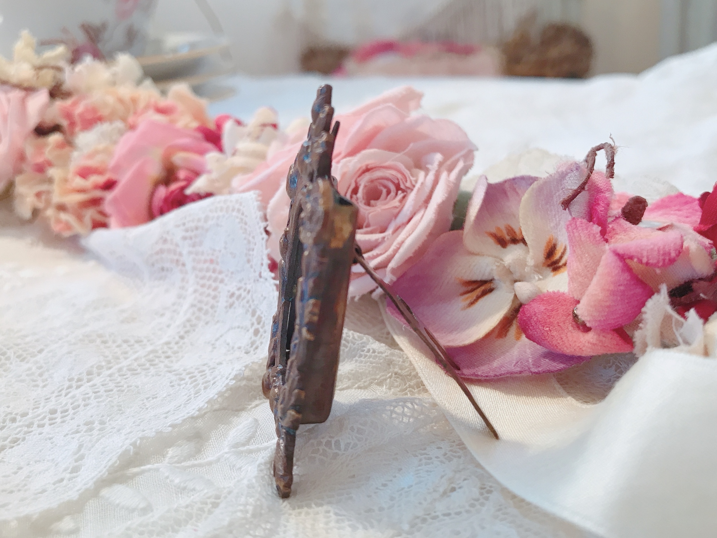 フランス とても小さな花飾りのフォトフレーム 在庫1 株式会社antiquerose 山岡