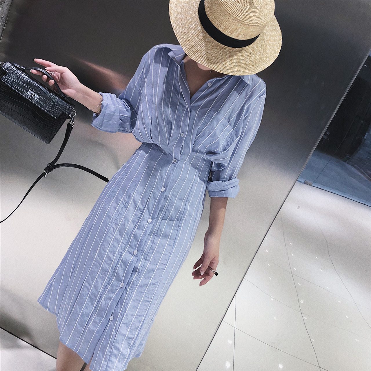 ワンピース シャツワンピース コットン ひざ下丈 ストライプ aライン xライン 大人可愛い カジュアル 春夏 お出かけ ウエストマーク 街角のカフェテラス ワンピース シャツワンピース コットン ひざ下丈 ストライプ aライン xライン 大人可愛い カジュアル 春夏 お出かけ ウエストマーク 街角のカフェテラス