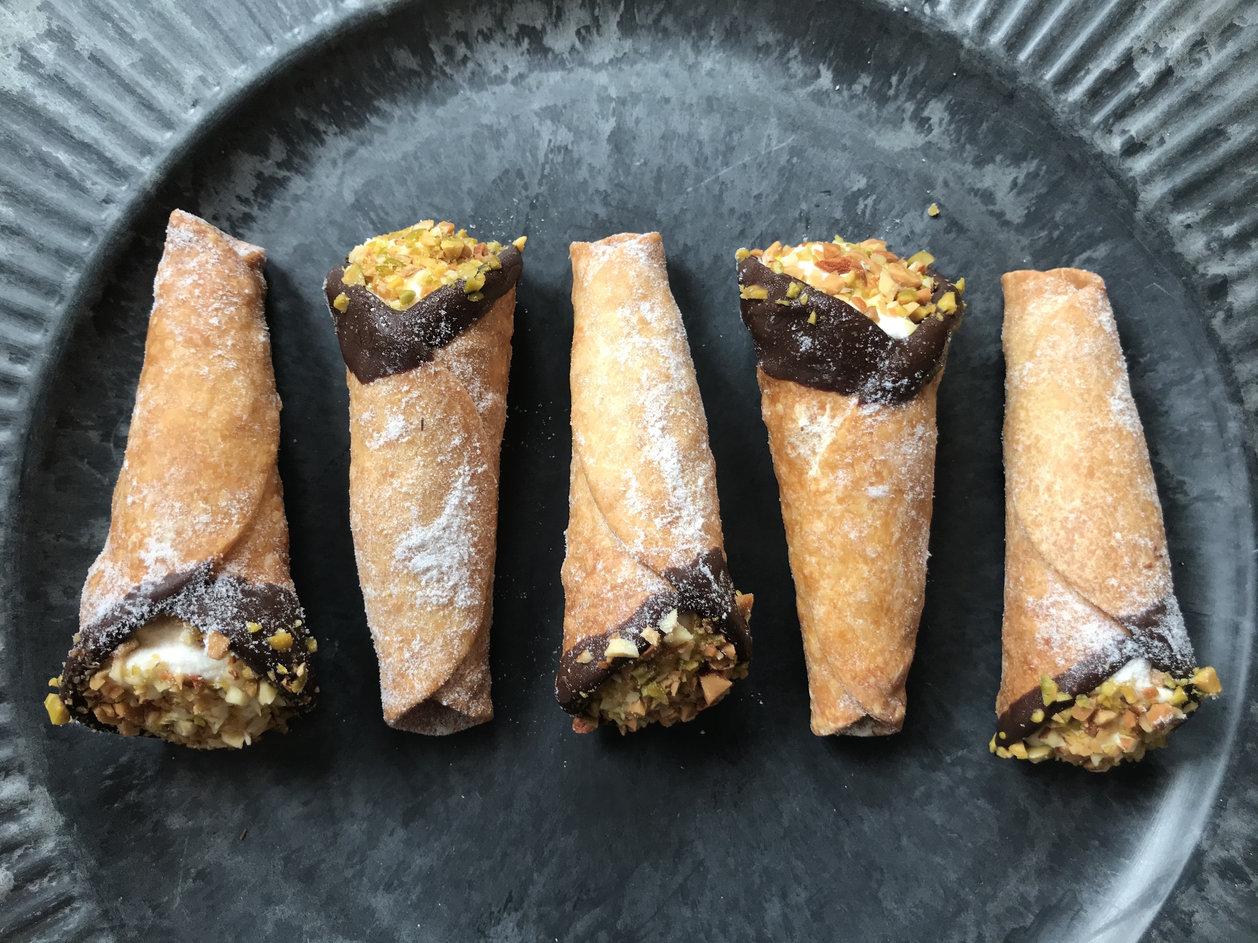 カンノーリ 4本 La Fete