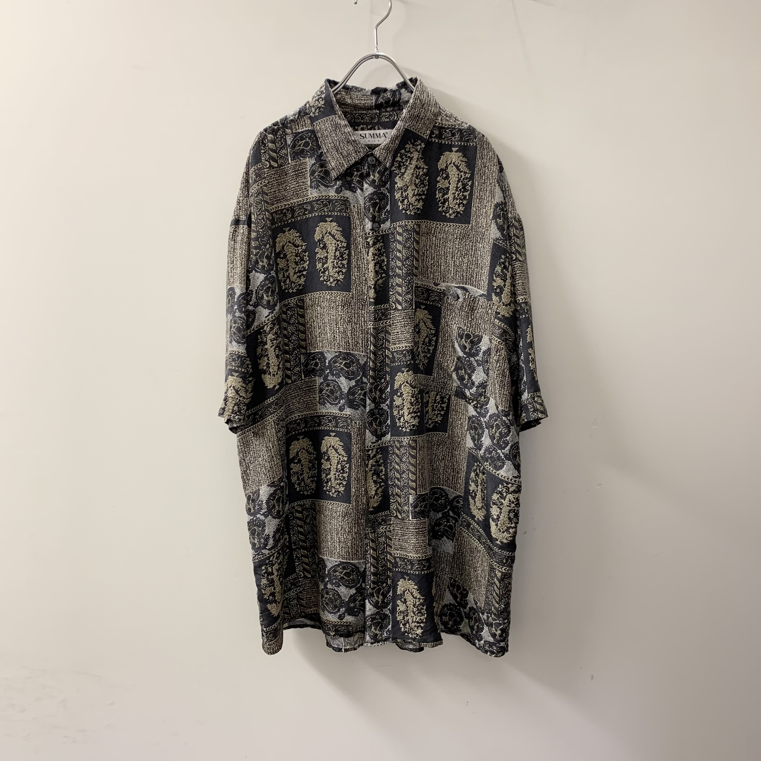 Summa シルクシャツ 総柄 Size L メンズ 古着 古着 通販 高円寺 Largo ラルゴ Online Shop メンズ Summa シルクシャツ 総柄 Size L メンズ 古着 古着 通販 高円寺 Largo ラルゴ Online Shop メンズ