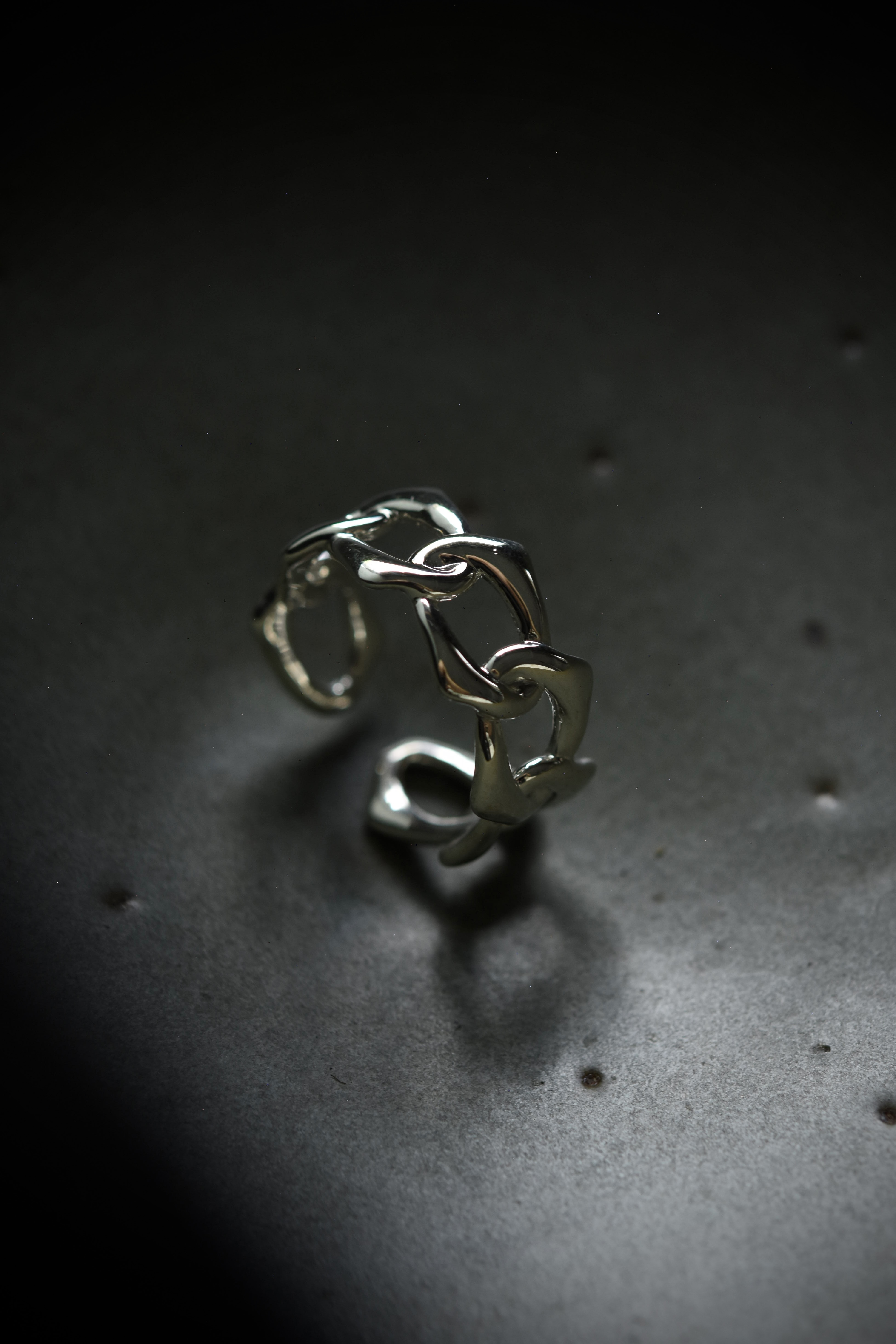 Utah/”XOLO JEWELRY” 925 silver Edge chain ring