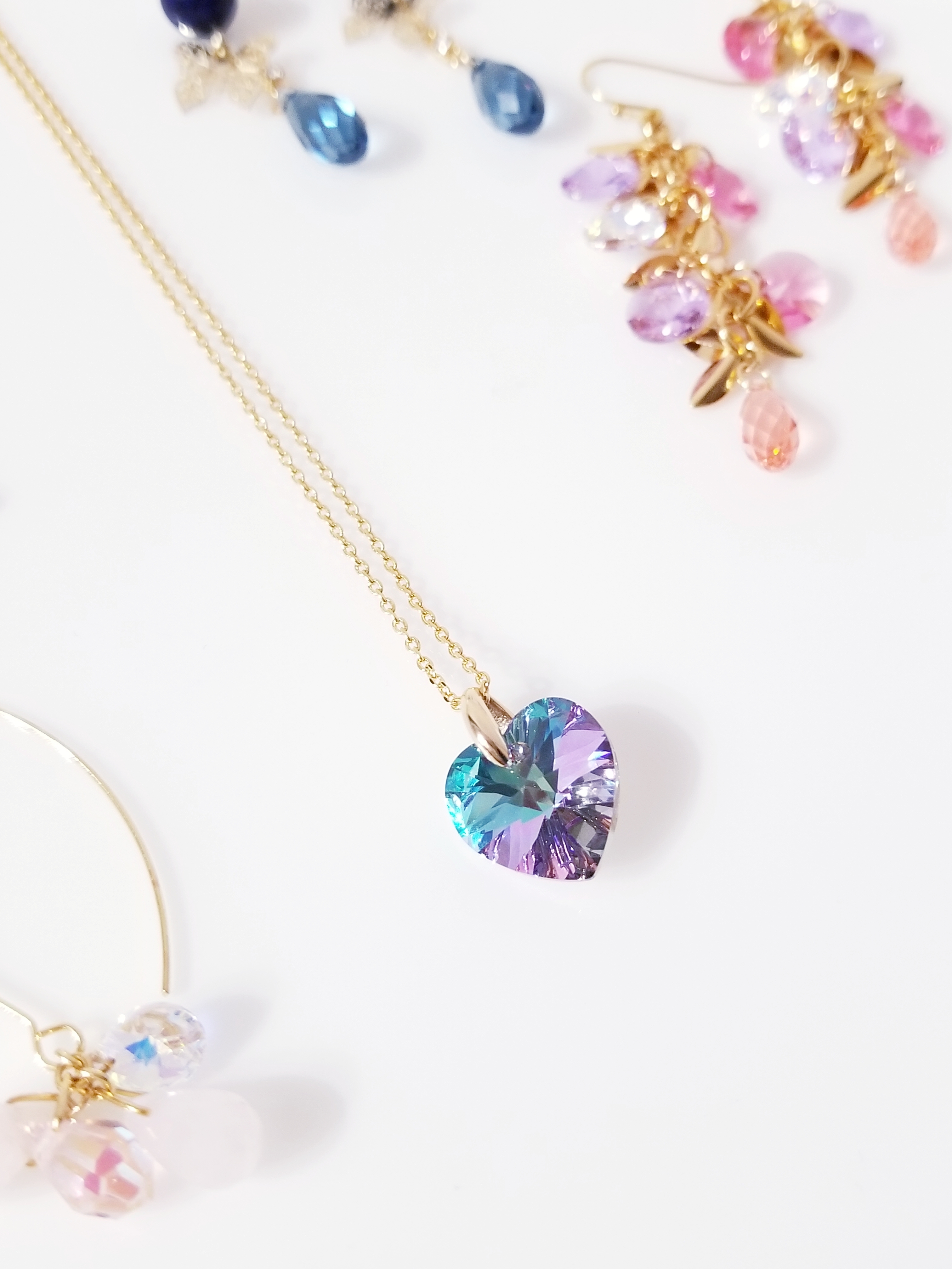 虹色に煌めくスワロフスキークリスタルネックレス Accessoryfelicesala 虹色に煌めくスワロフスキークリスタルネックレス Accessoryfelicesala