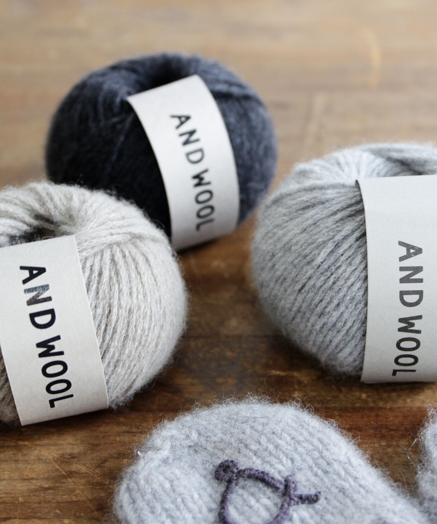 No 4 カシミヤ毛糸 合太 3色展開 And Wool No 4 カシミヤ毛糸 合太 3色展開 And Wool