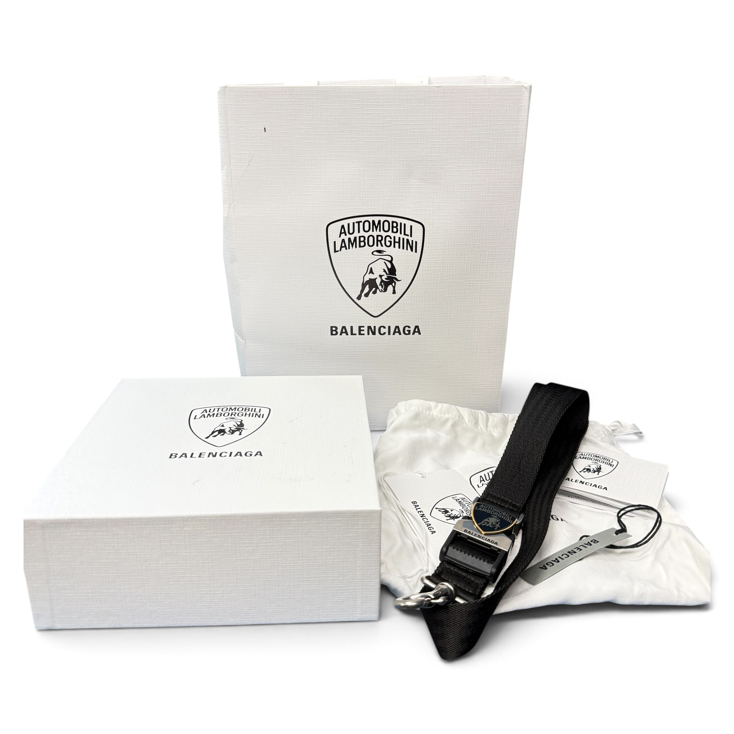 【BALENCIAGA × LAMBORGHINI】 バレンシアガ × ランボルギーニ “LANYARD” 25SS ネックストラップ