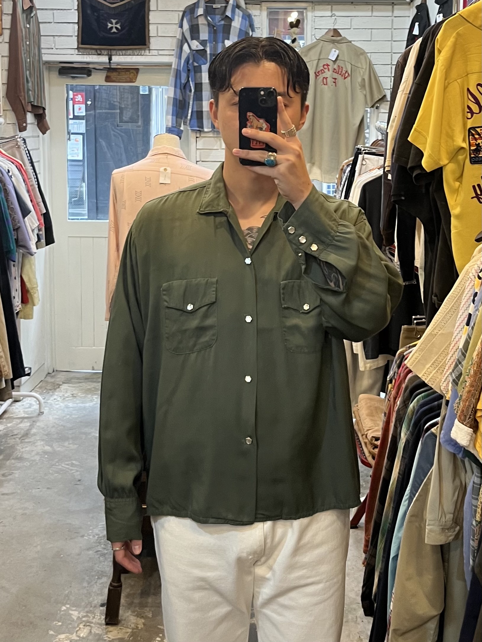50’s レーヨンシャツ スナップボタン グリーン単色  L-XL程度 の画像 2