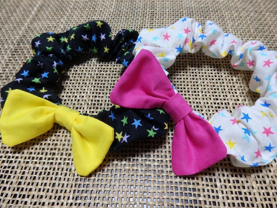 蝶リボン付きシュシュ首輪 星柄 猫さんのための手作り首輪 かぎしっぽ