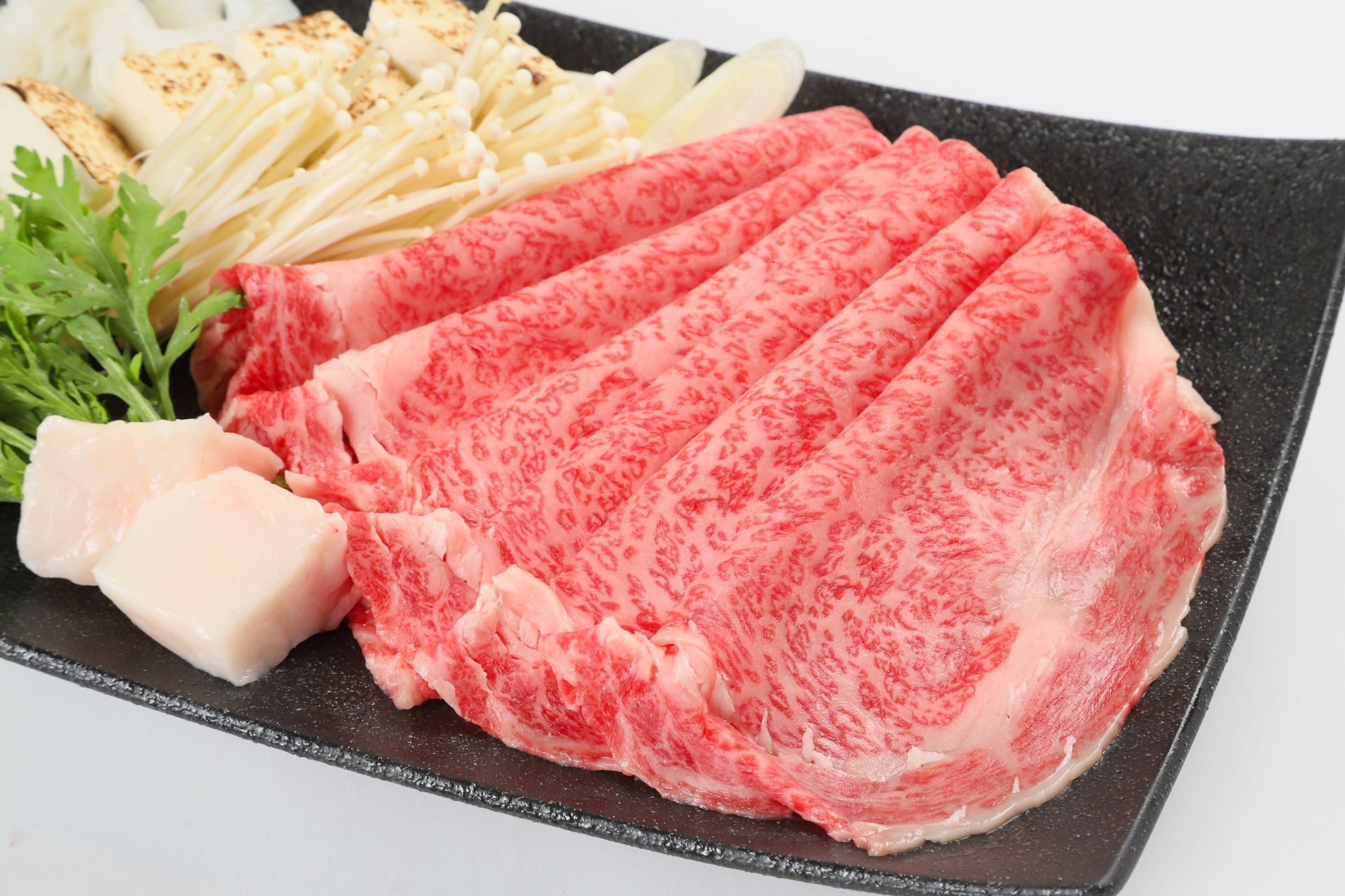 2人前、350g黒毛和牛すき焼き用 ご自宅用、贈答用にどうぞ。熨斗無料。 (株)大和フーズ通販専用サイト「肉匠大和」