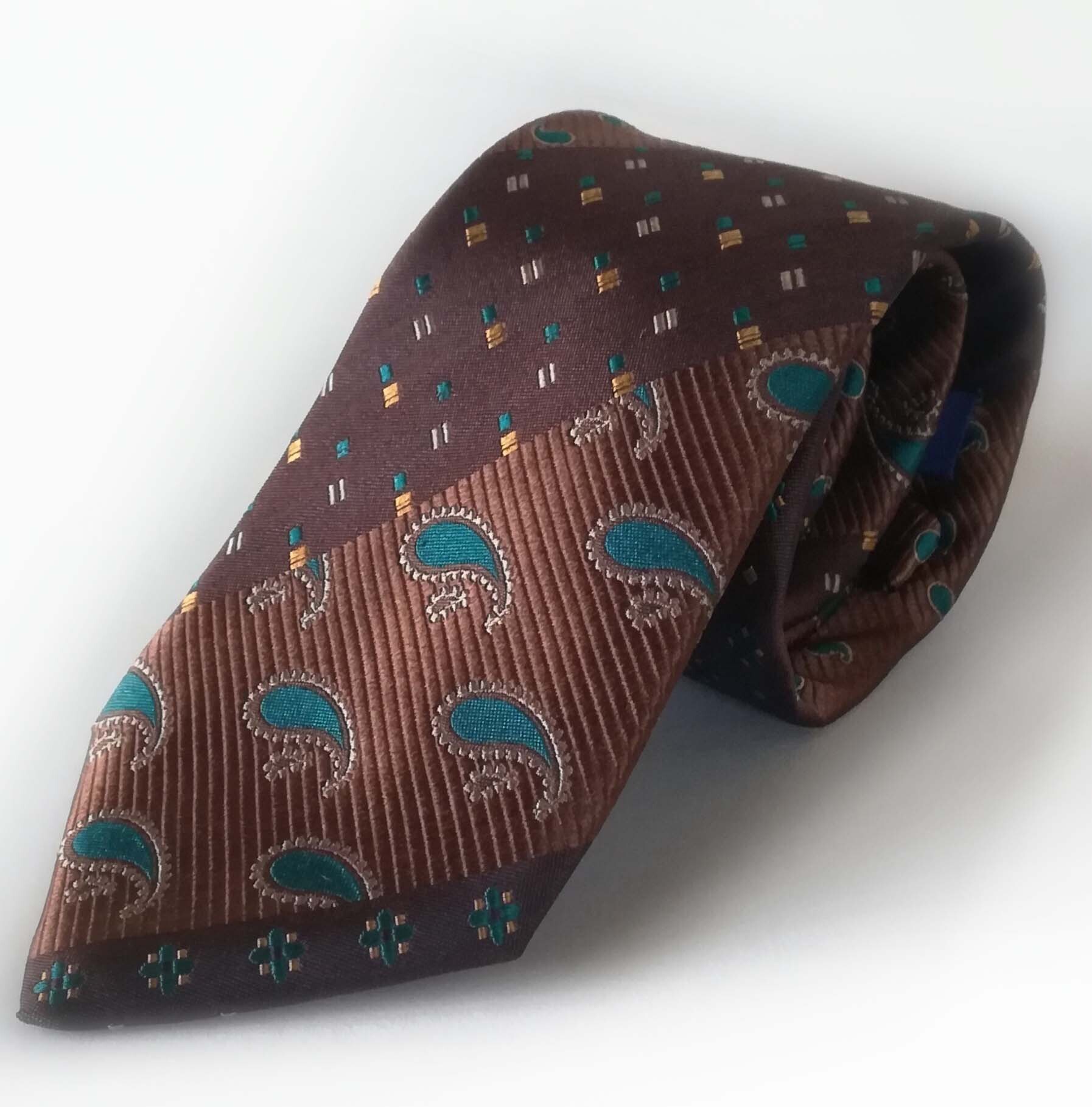 Downtown Brown モダンレトロ ダウンタウンのペイズリーネクタイ 0023 Xoog Tokyo ズーグ東京 オリジナルネクタイ販売店 Downtown Brown モダンレトロ ダウンタウンのペイズリーネクタイ 0023 Xoog Tokyo ズーグ東京 オリジナルネクタイ販売店