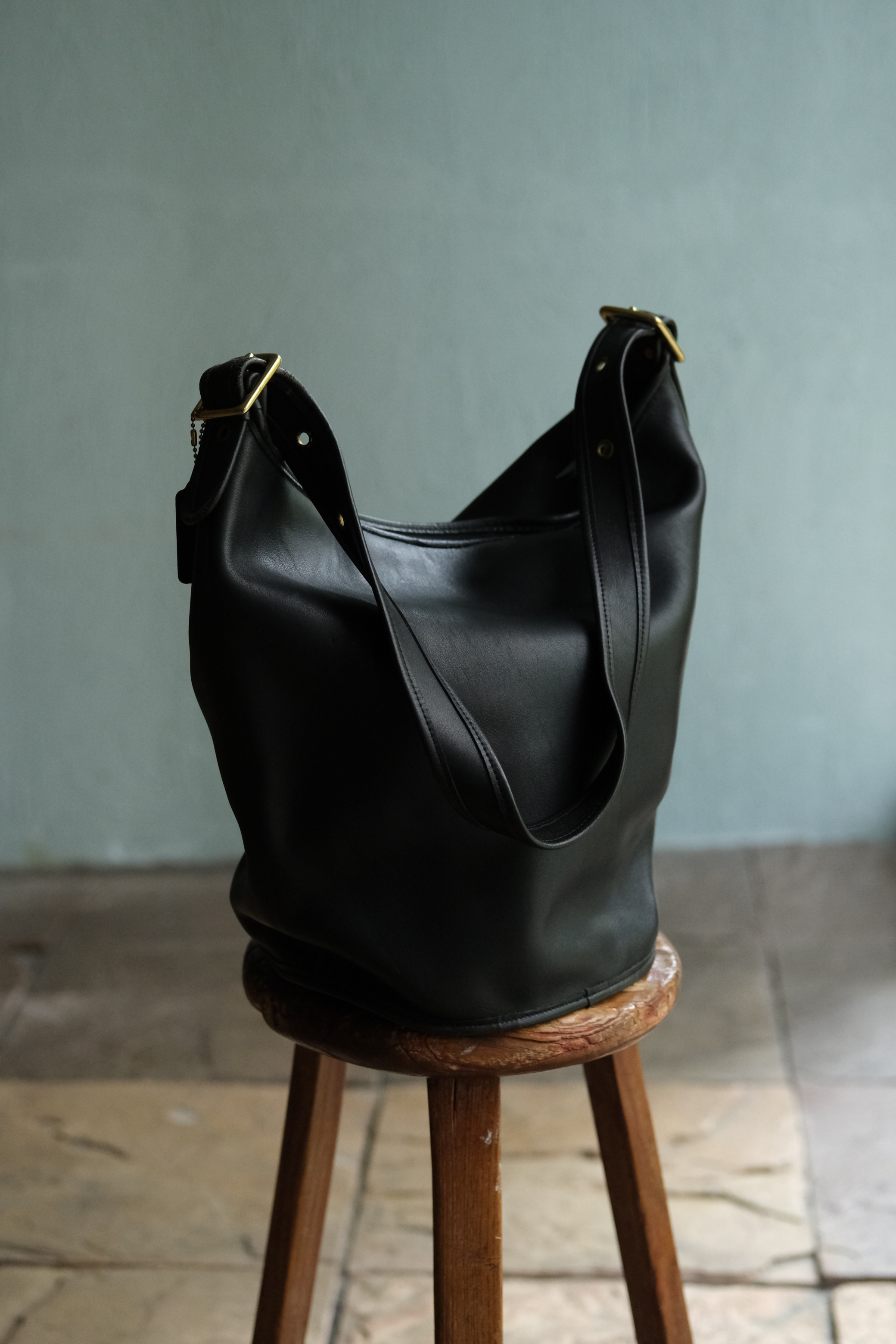 Utah/80-90’s “OLD COACH” glove leather bucket type shoulder bag